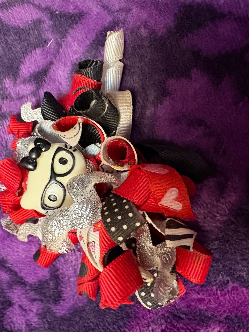 HELLO KITTY Girls Red Heart Ribbon Hair Clip with Cute Character